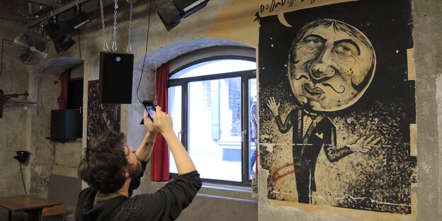 Innenansicht aus dem cabaret voltaire Innenansicht aus dem cabaret voltaire