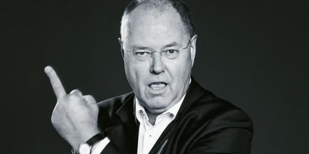 peer-steinbrueck-stinkefinger.jpg